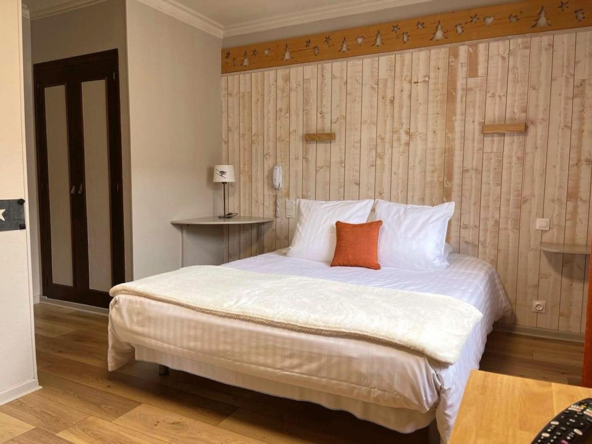 Hotel La Rencluse Saint-Mamet Ngoại thất bức ảnh