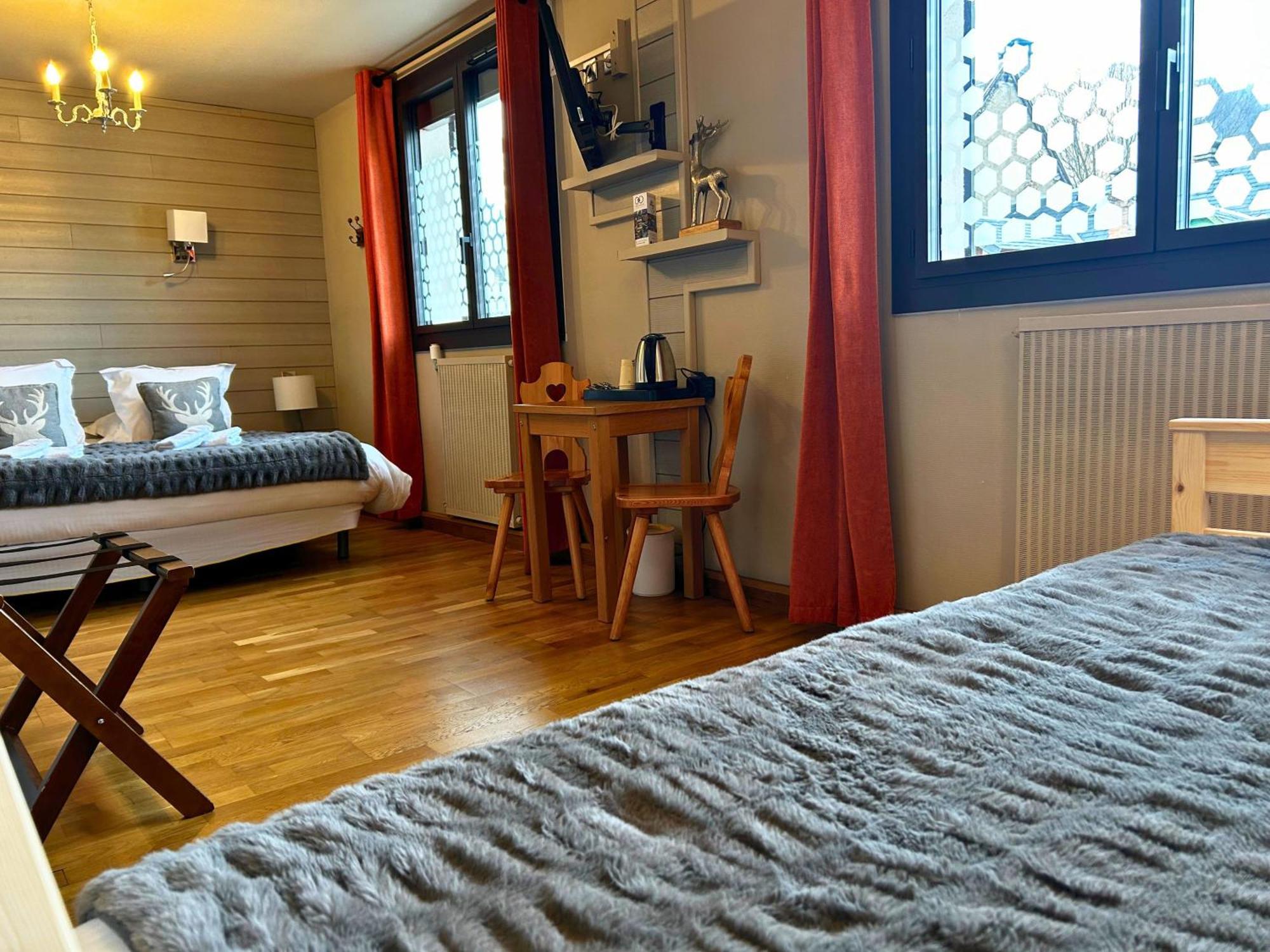Hotel La Rencluse Saint-Mamet Ngoại thất bức ảnh